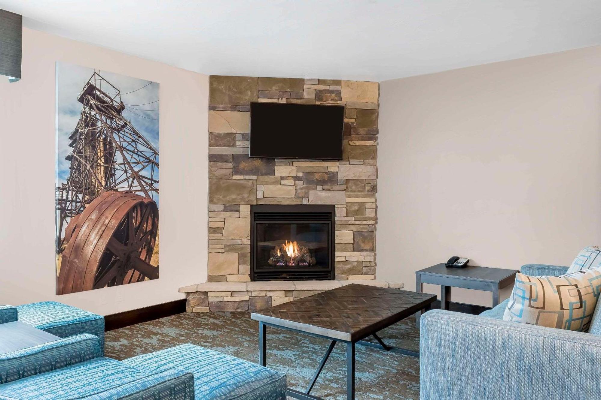 Copper King Convention Center, Ascend Hotel Collection Butte Exterior foto